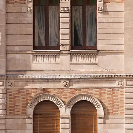 Roma Bed & Breakfast 3*